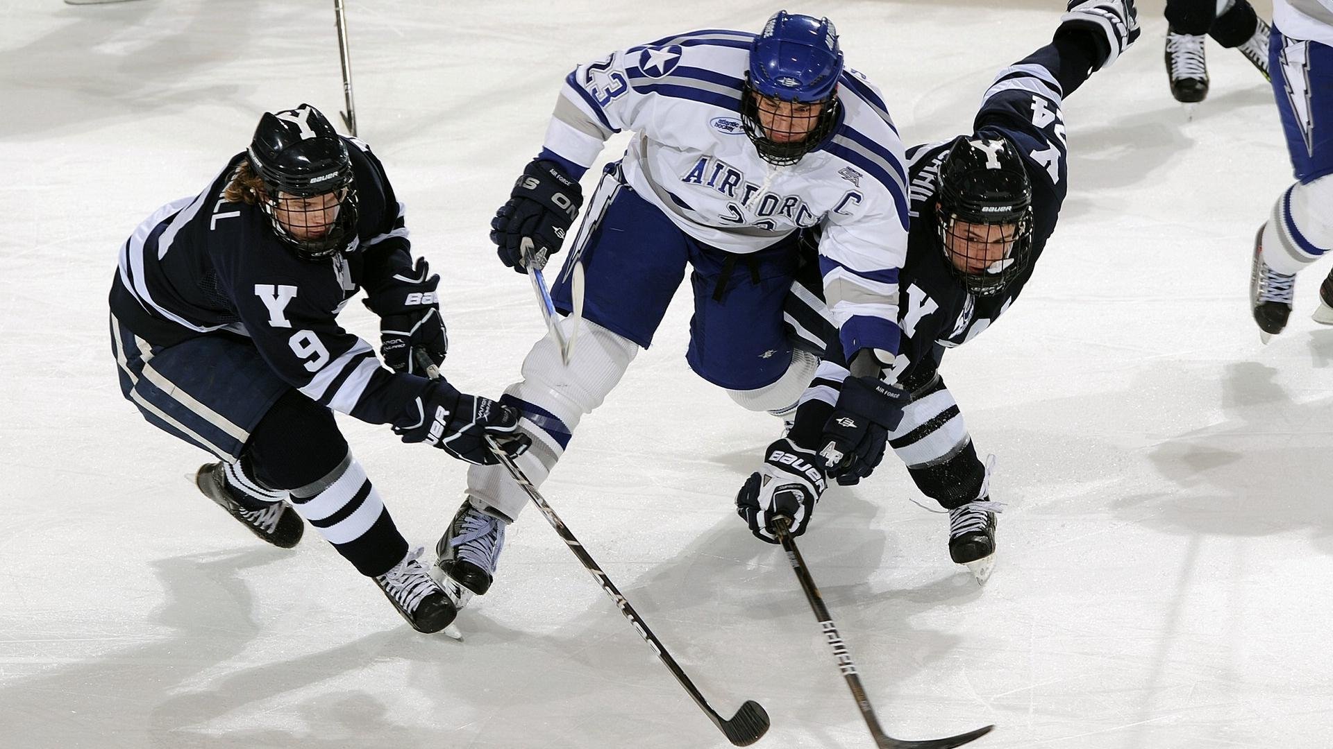 西班牙马术协会与中国马术协会签署合作协议，共同推动马术文化交流。