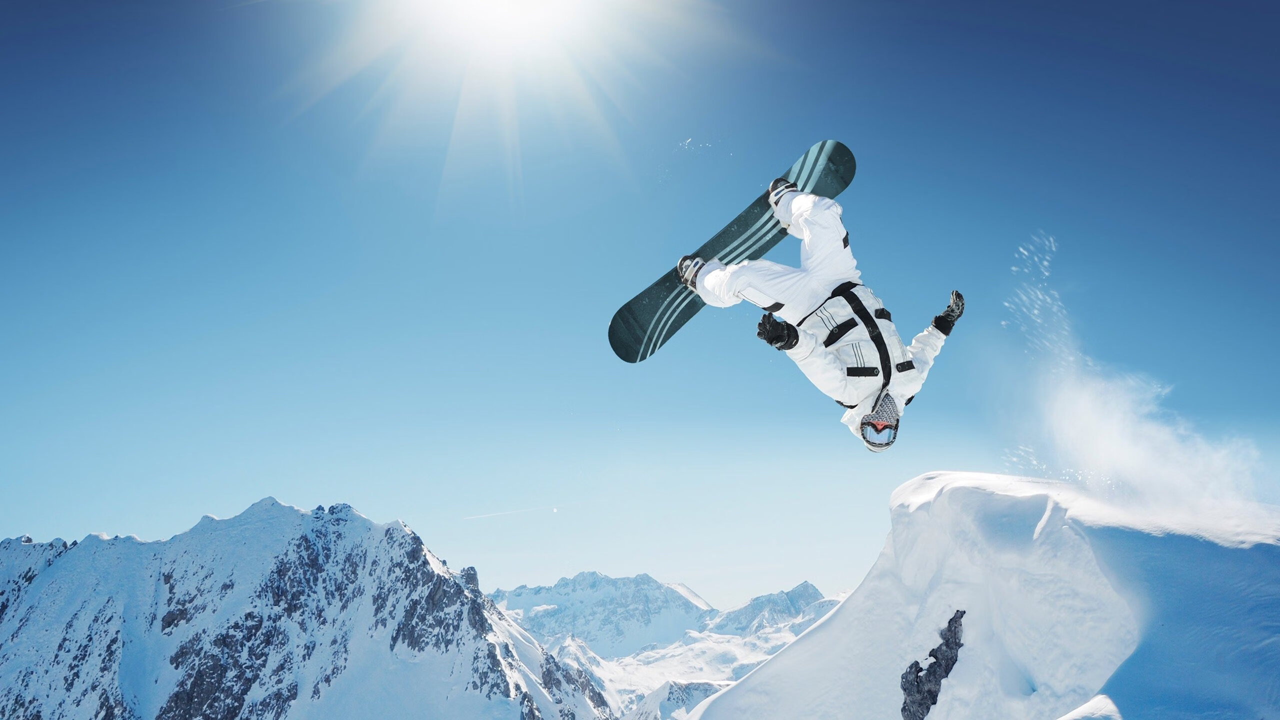 爱游戏体育官方在线-青少年“青春追梦”主题纪录片全景讲述年轻球员成长故事